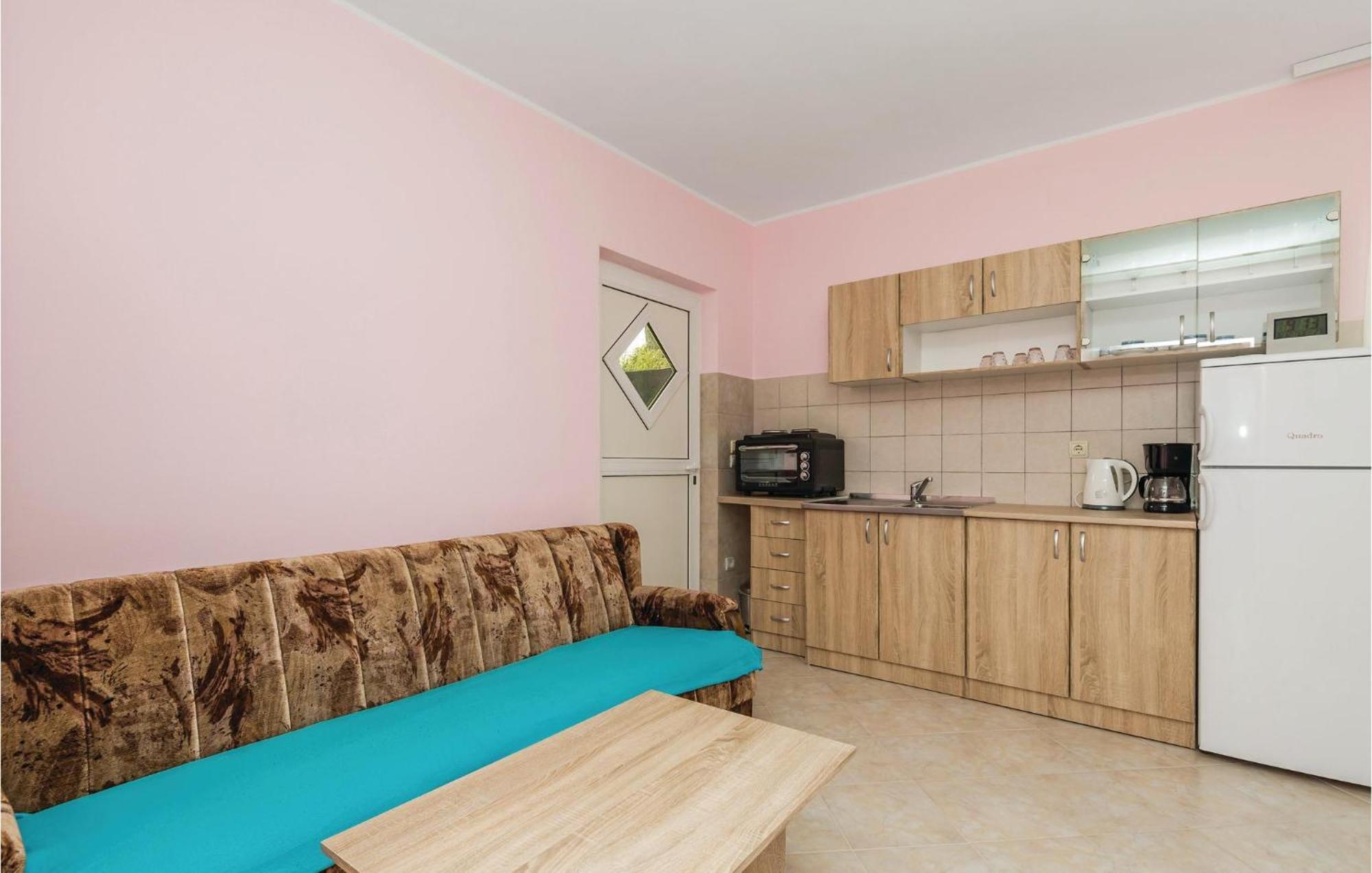 Gorgeous Apartment In Matulji With Kitchen Exterior photo